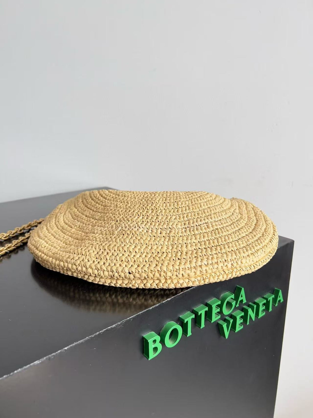 Bottega Veneta Sardine Chain Beige Gold Raffia-Effect Bag