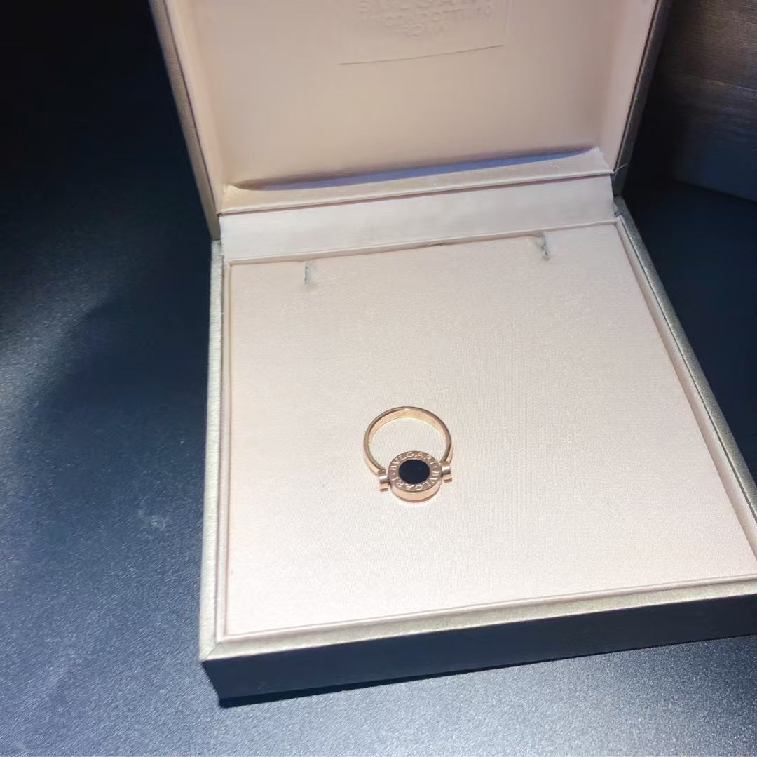 Bvlgari Rose Gold Flip Ring Set With Mother-Of-Pearl And Onyx