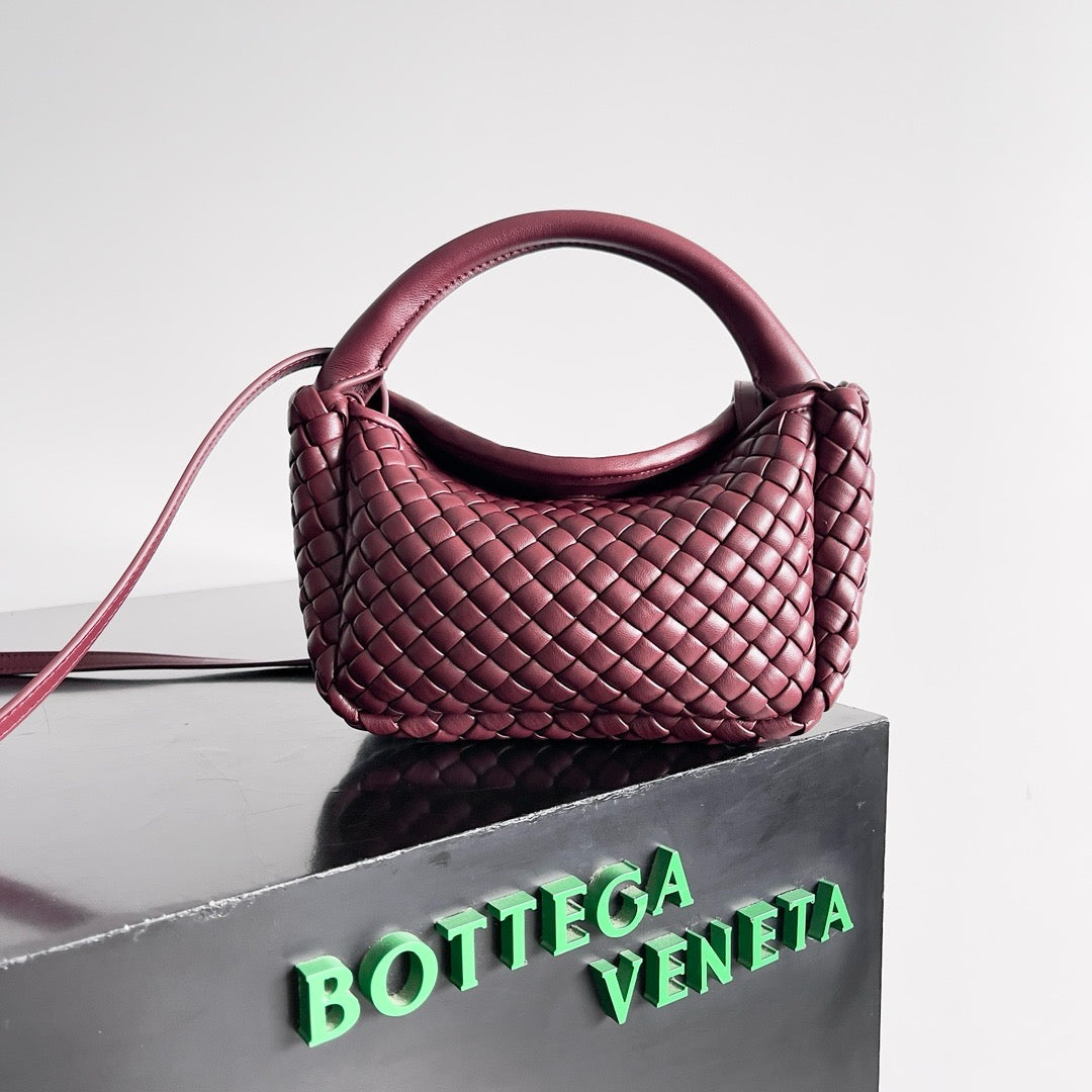 Bv 2025 Cobble Bag 23CM Barolo Lambskin