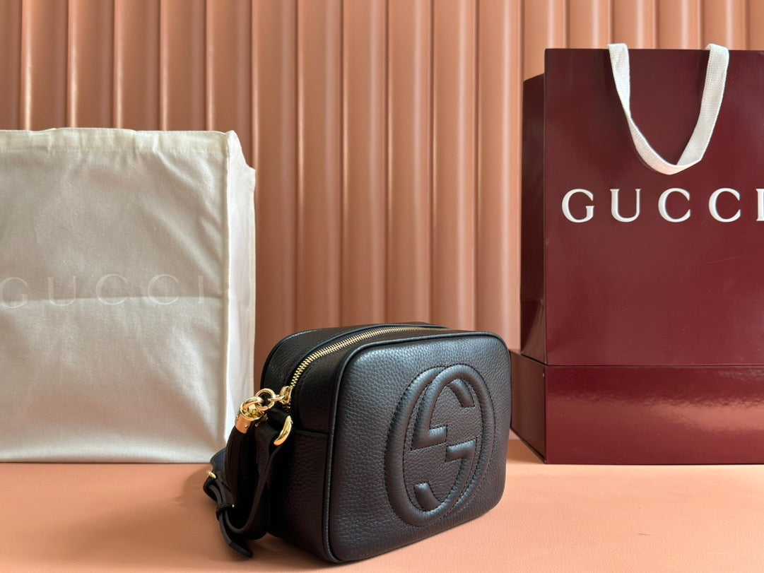 Gucci 2025 Soho Disco Bag 22CM Black Grained Leather