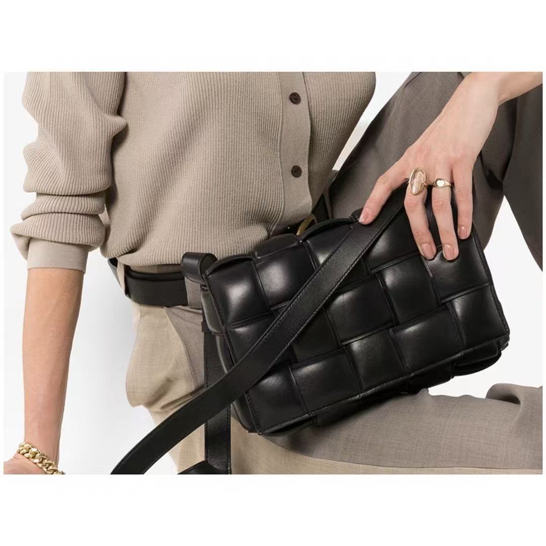 Bv Crossbody Bag In Black Lambskin