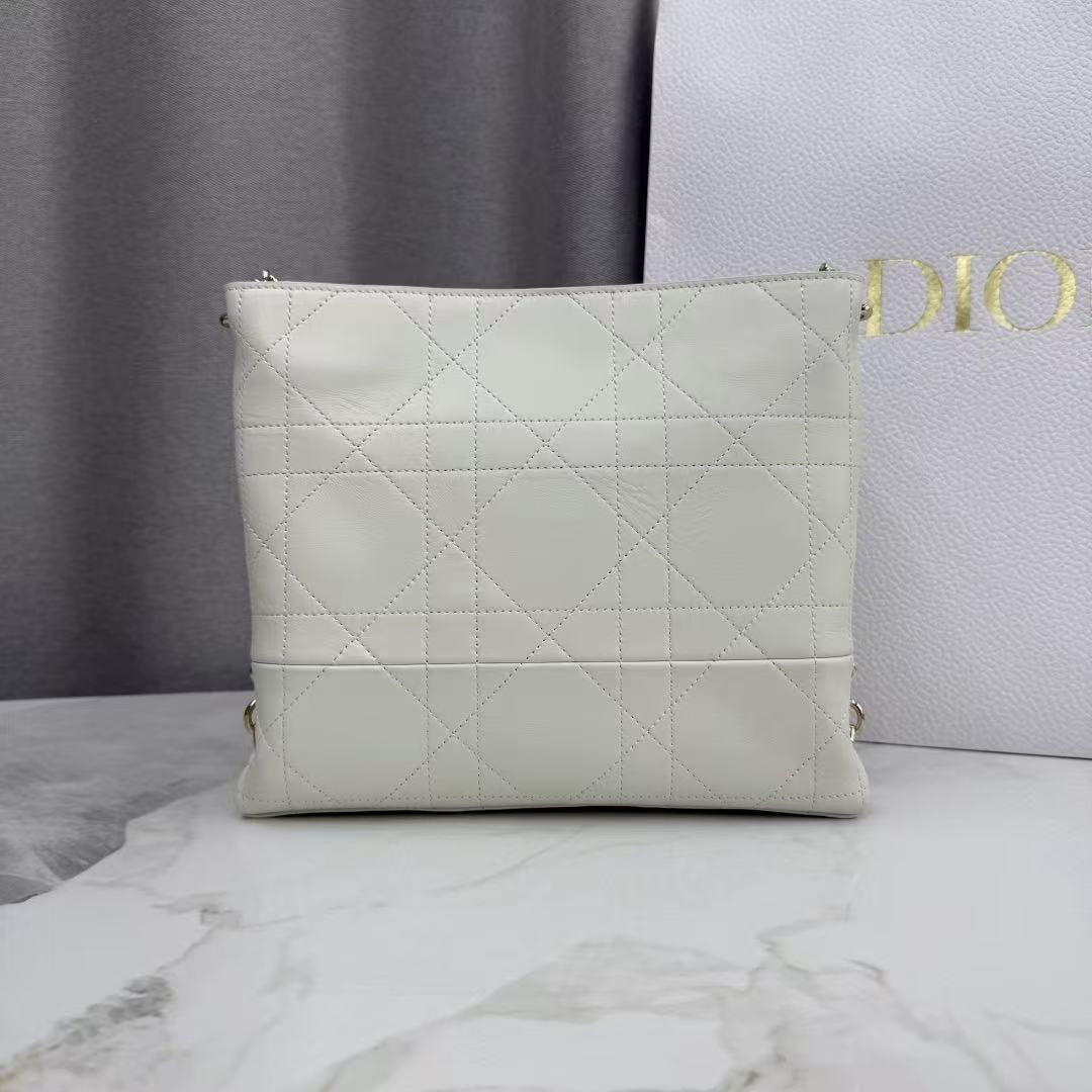 CD 26S Trianon Bag With Chain White Lambskin