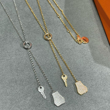 V Gold Material Hm Lock Key Necklace