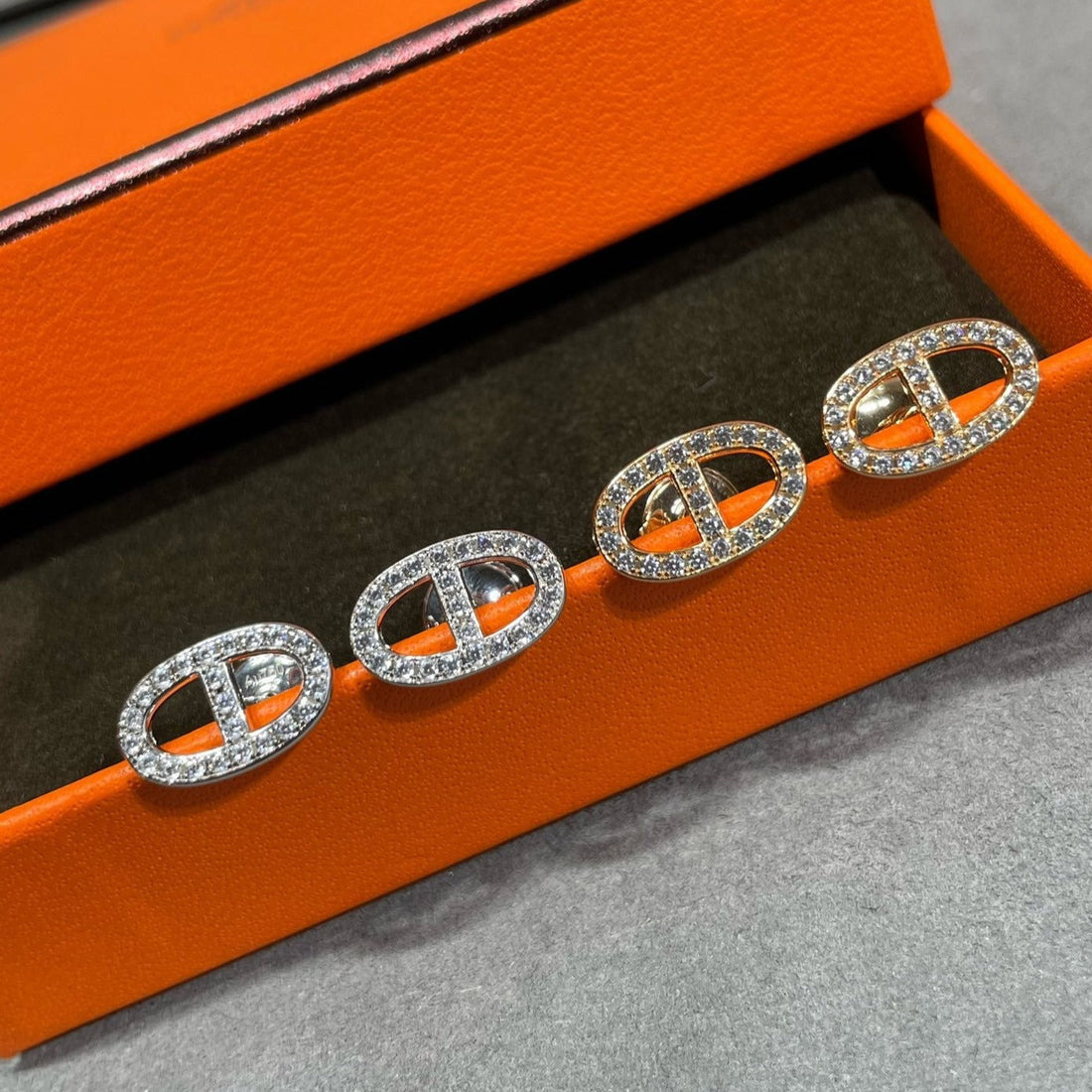 Hm Full Diamond Pig Nose Stud Earrings