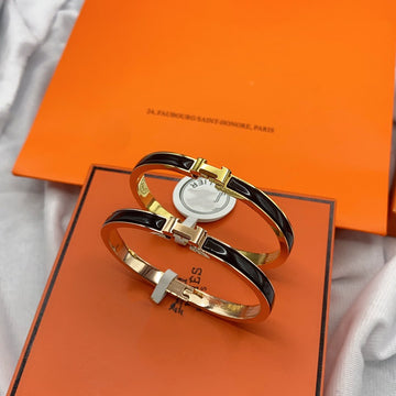 Classic Hm Clic Black 8MM Enamel Bracelet