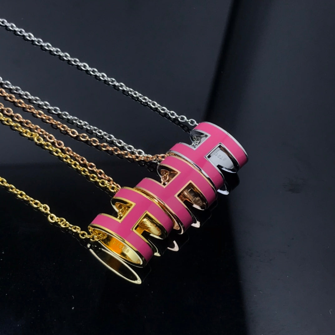 H Necklace Pink