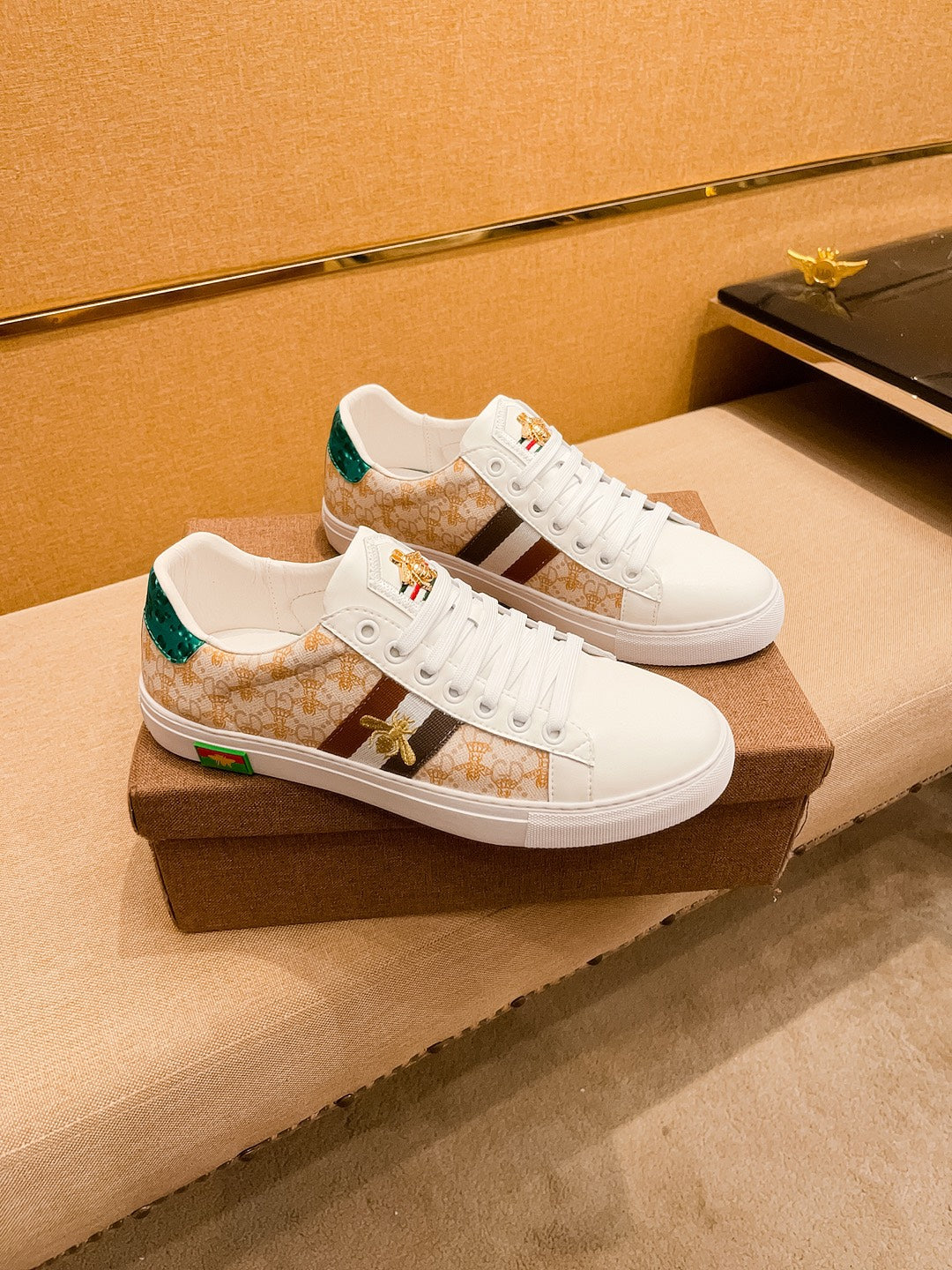 GG Ace Embroidered Bee Beige Leather