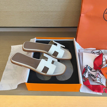 Oran Sandal White B
