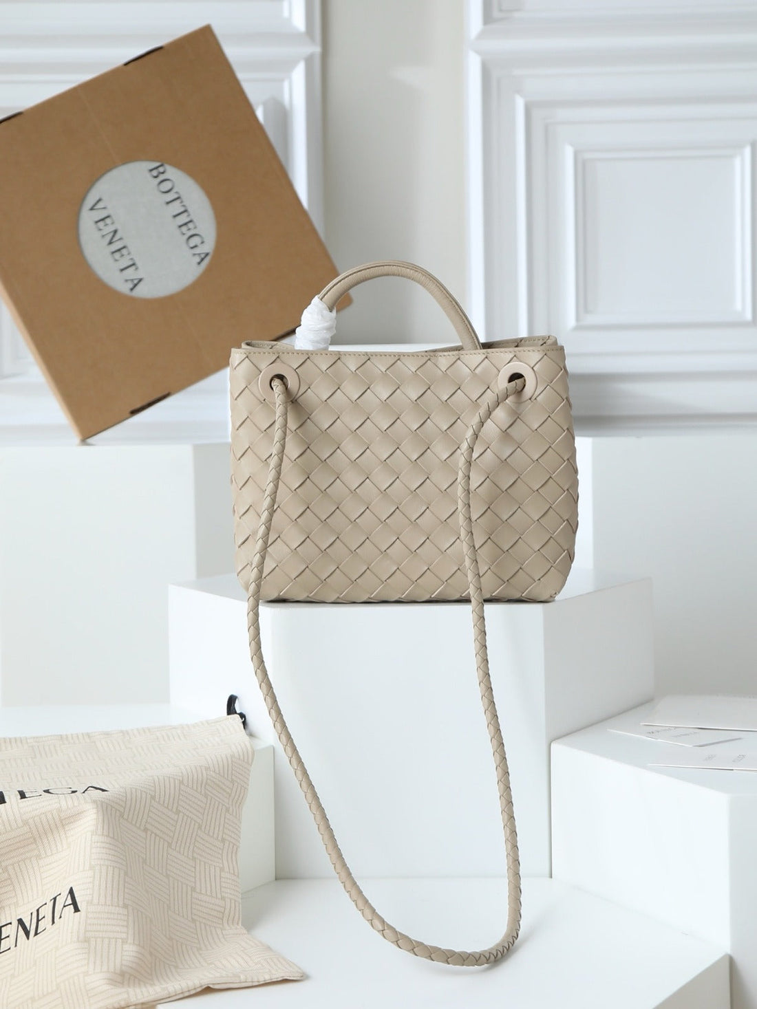 Bv 2026 Mini Andiamo Beige Lambskin