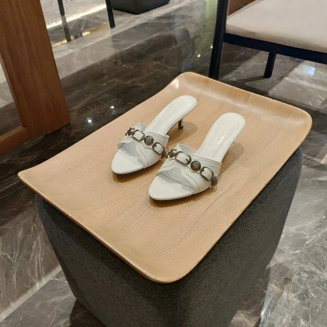 Balenciaga 26S Buckle Sandals 40 Cowhide