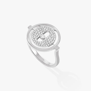 Lucky Move Paved Ring
