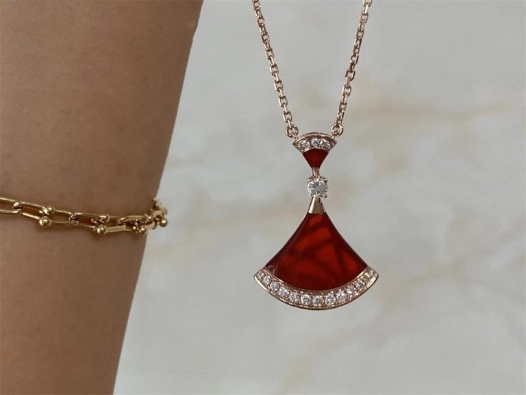 Dream Necklace Carnelian Diamond