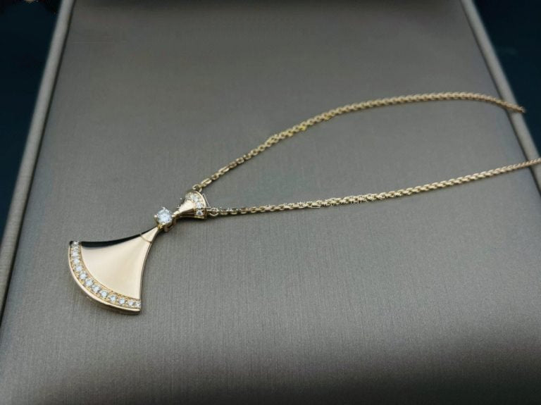 Dream Necklace Pink Gold Diamond