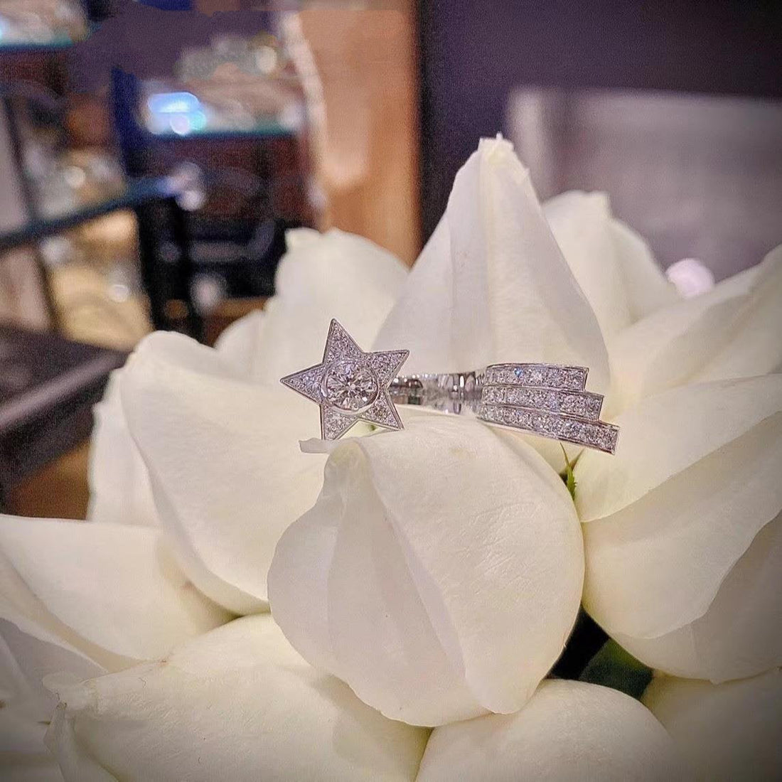 Comete Silver Diamond Ring