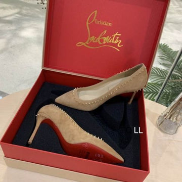 Cl Anjalina Spike Pumps Suede Nude