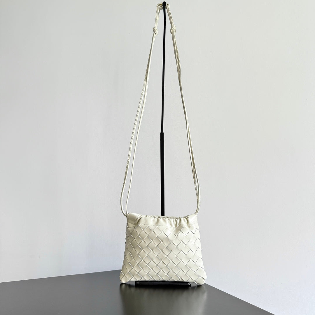 Bv Small Dustbag 21CM Sea Salt Intrecciato Calfskin Leather