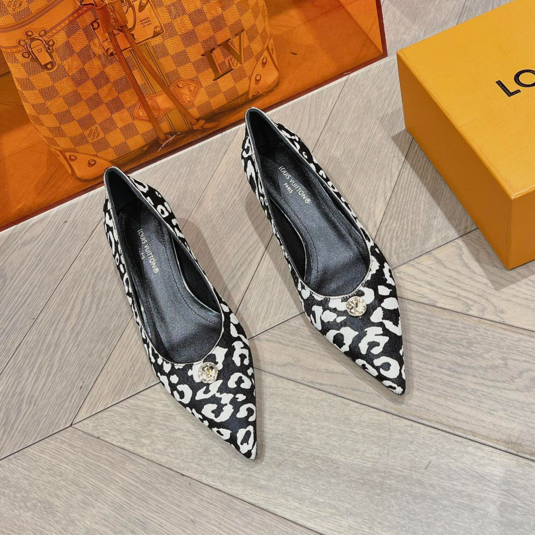 LV Single Low Heel Pump White Leopard