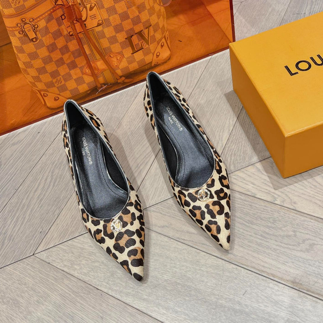 LV Single Low Heel Pump Yellow Leopard