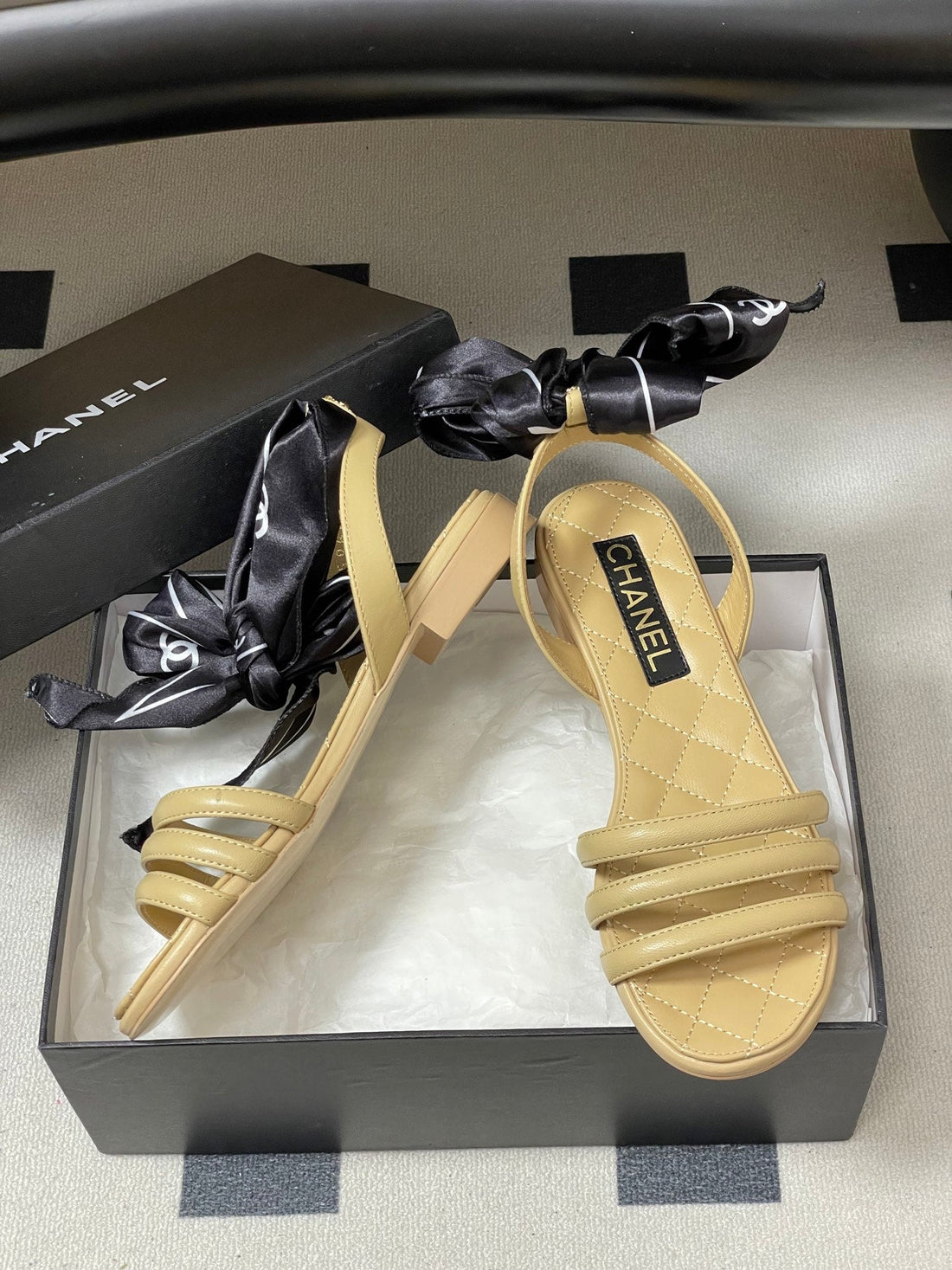 CC 26 Quilted Sandal 10MM With Scarf Sheepskin