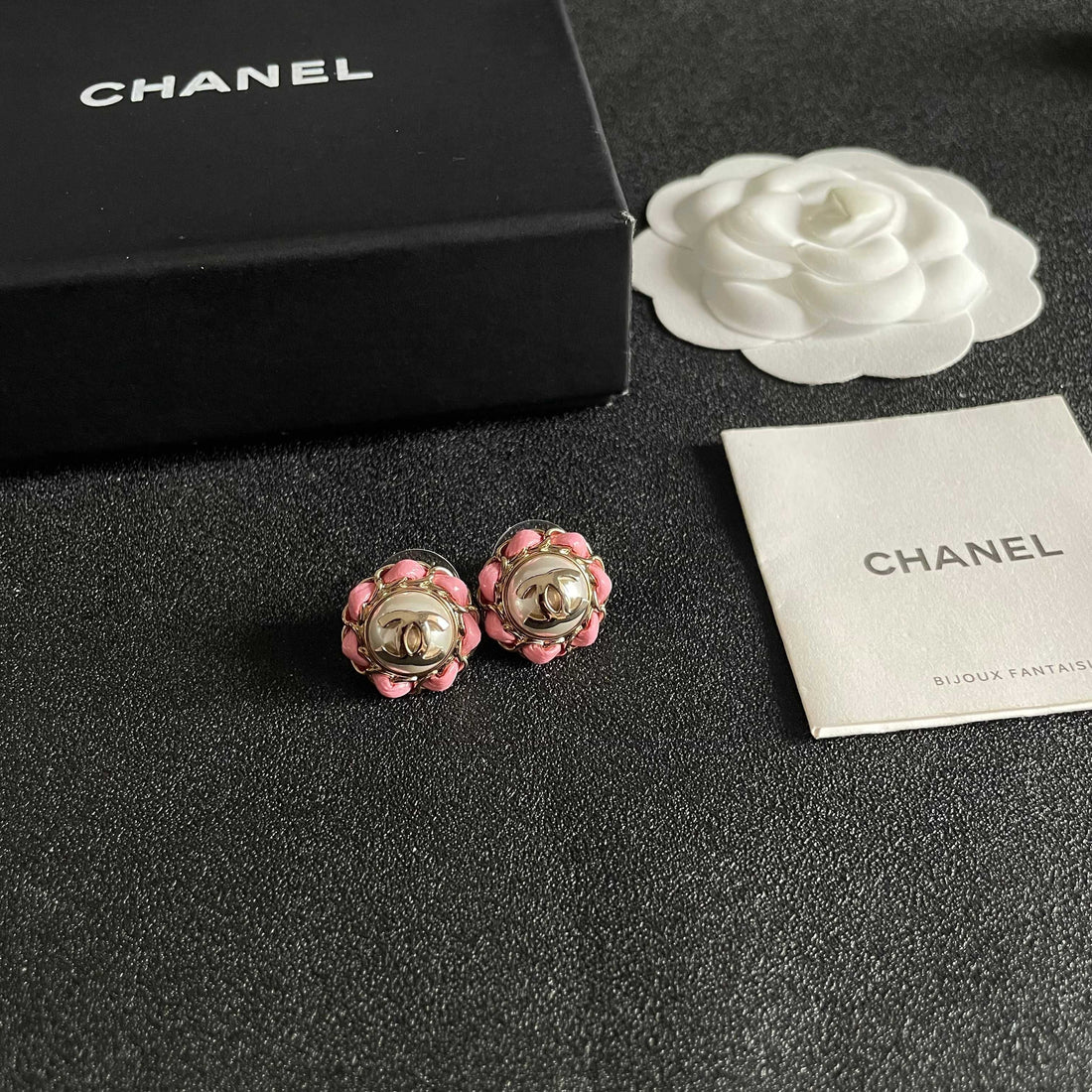 CC Pendant Double C Pink Pearl Gold Earrings 558643