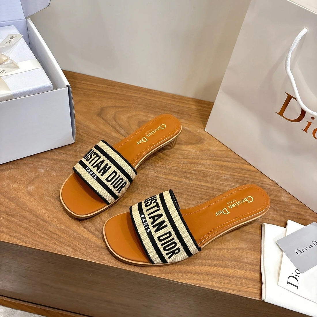 CD 26S Dway Sandals Canvas Sheepskin 685355