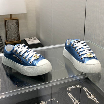 Casual Sneaker In Cerulean Blue Metallic Lambskin With Gold Logo