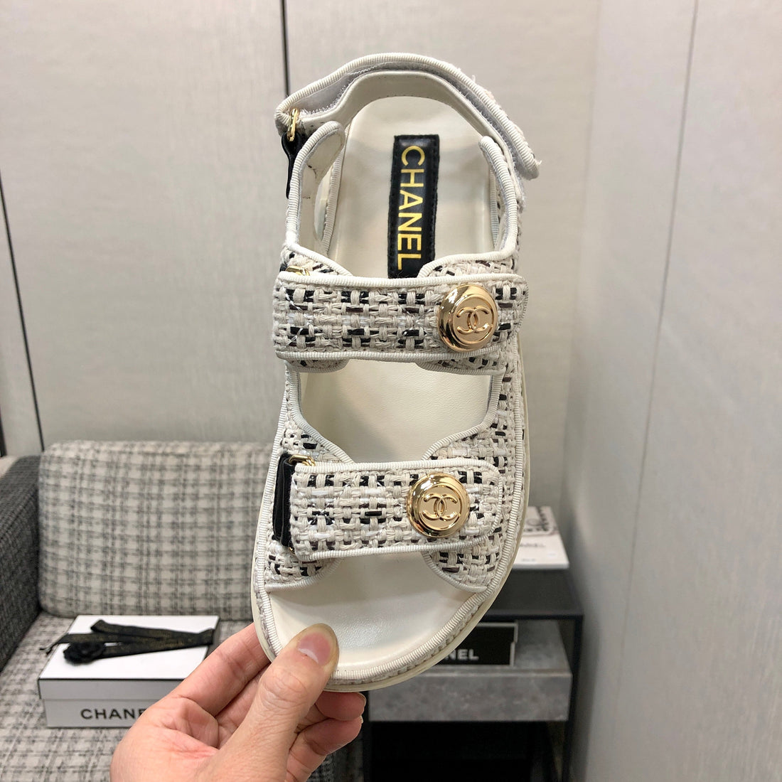 Dad Sandal In White Mix Black Tweed Fabric