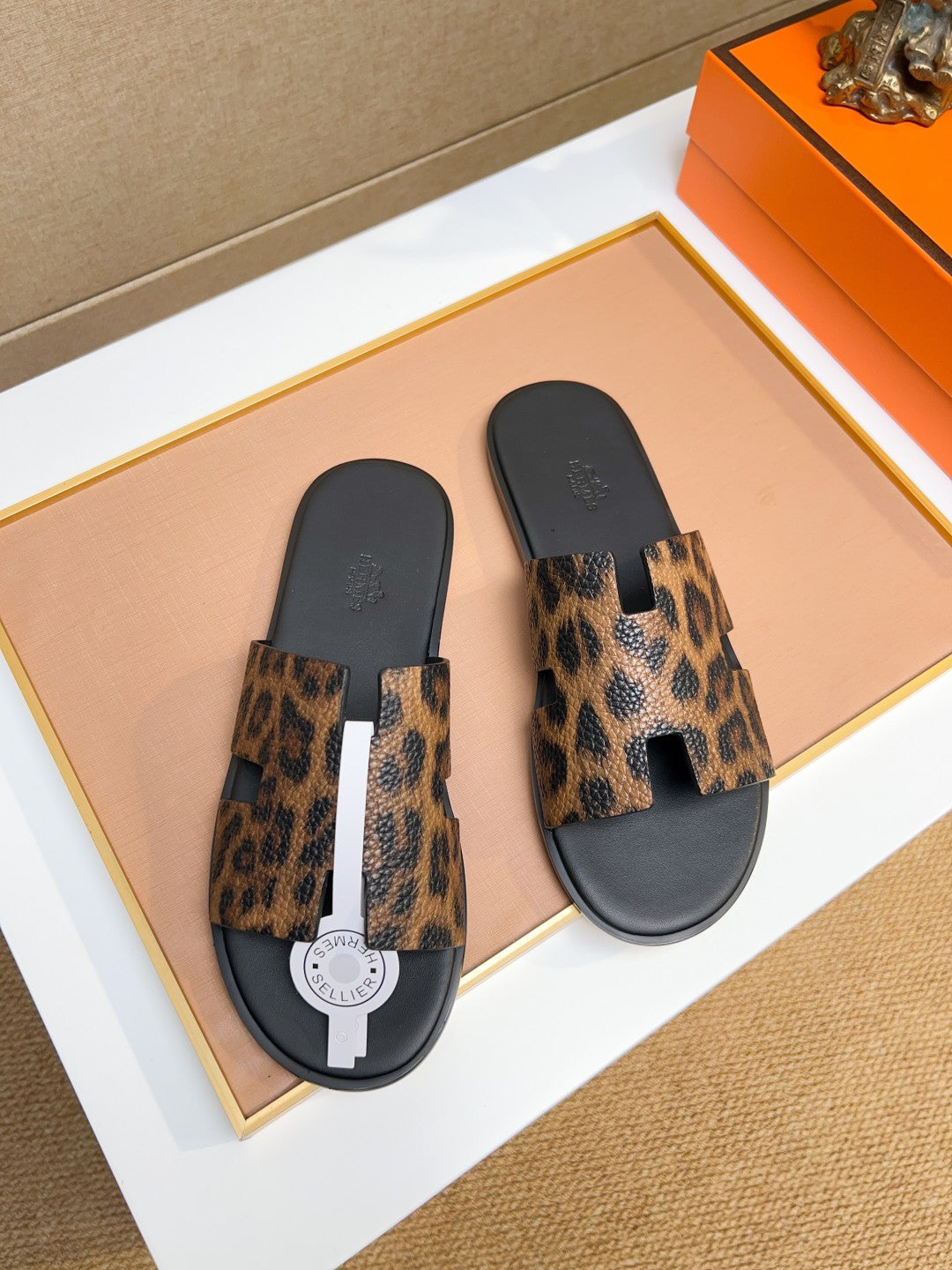 Hm Men's Izmir Slide Brown Cowhide 743931