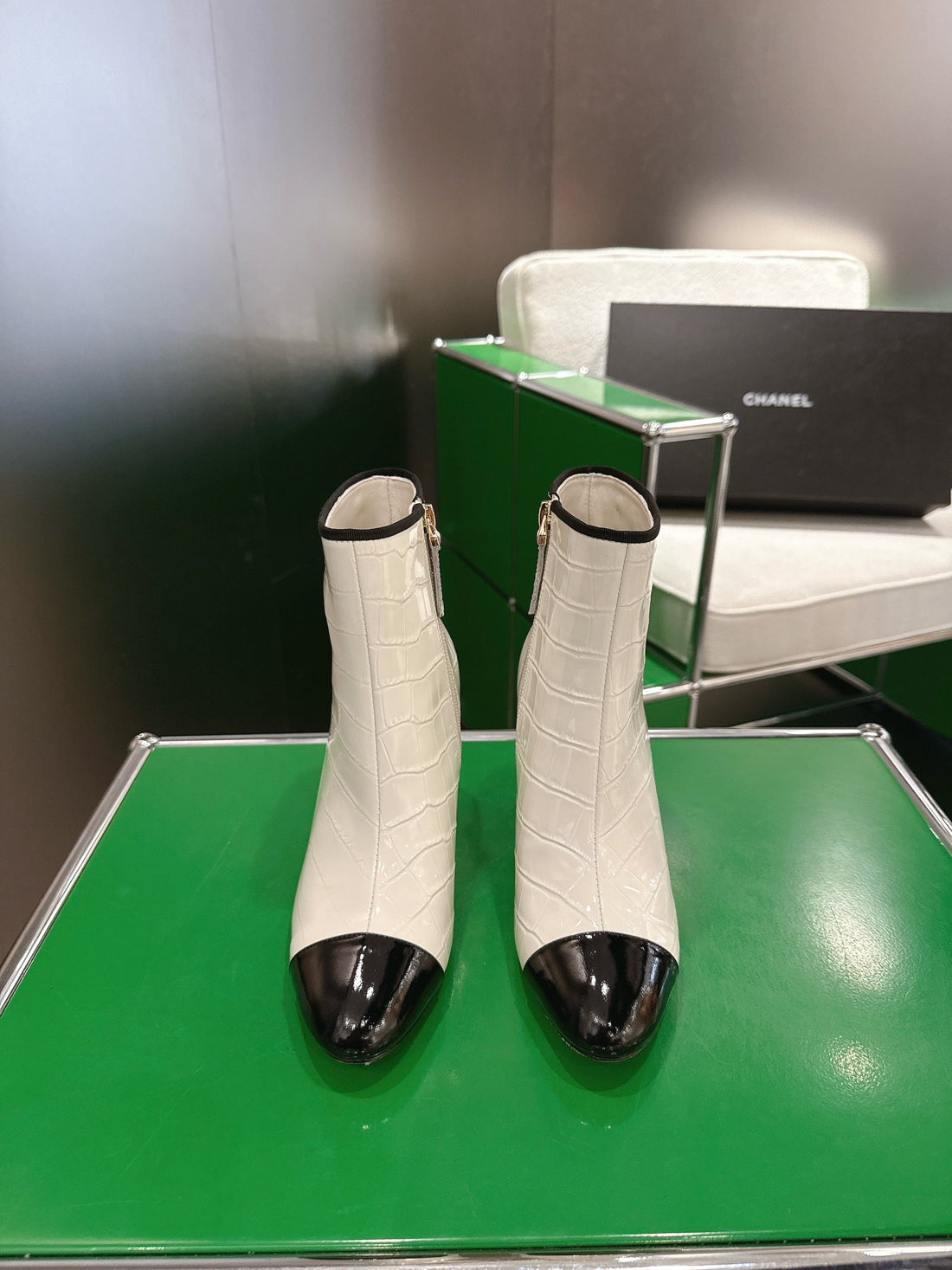 Chanel 2025𝐒𝐒 High Heeled Ankle Boots Cream And Black Glossy Leather 507546