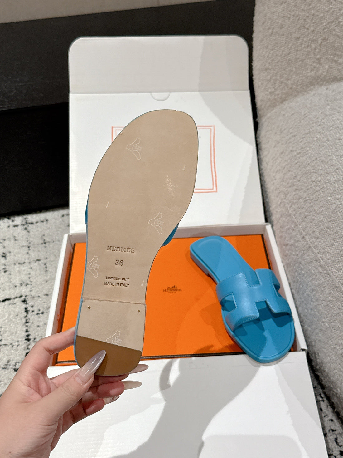 Hm 25 Oran Sandal Blue Calfskin