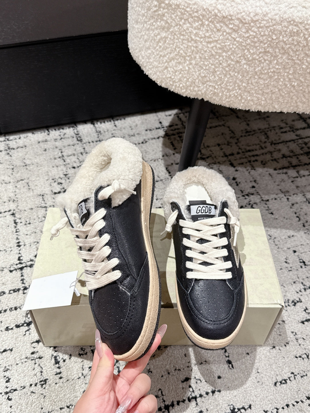 Golden Goose 2025 Star Sabot Shearling-Lined Mule Black Beige Cowhide Wool 500586
