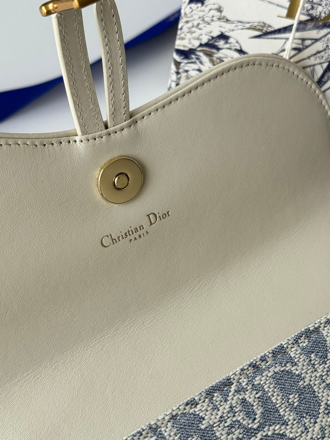 CD Medium Saddle Pouch With Chain 21.5cm White Grey Jacquard Cowhide Ghw