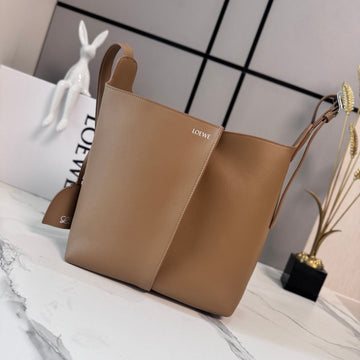 Loew Large Bilbao Bucket Brown Smooth Calfskin 289322