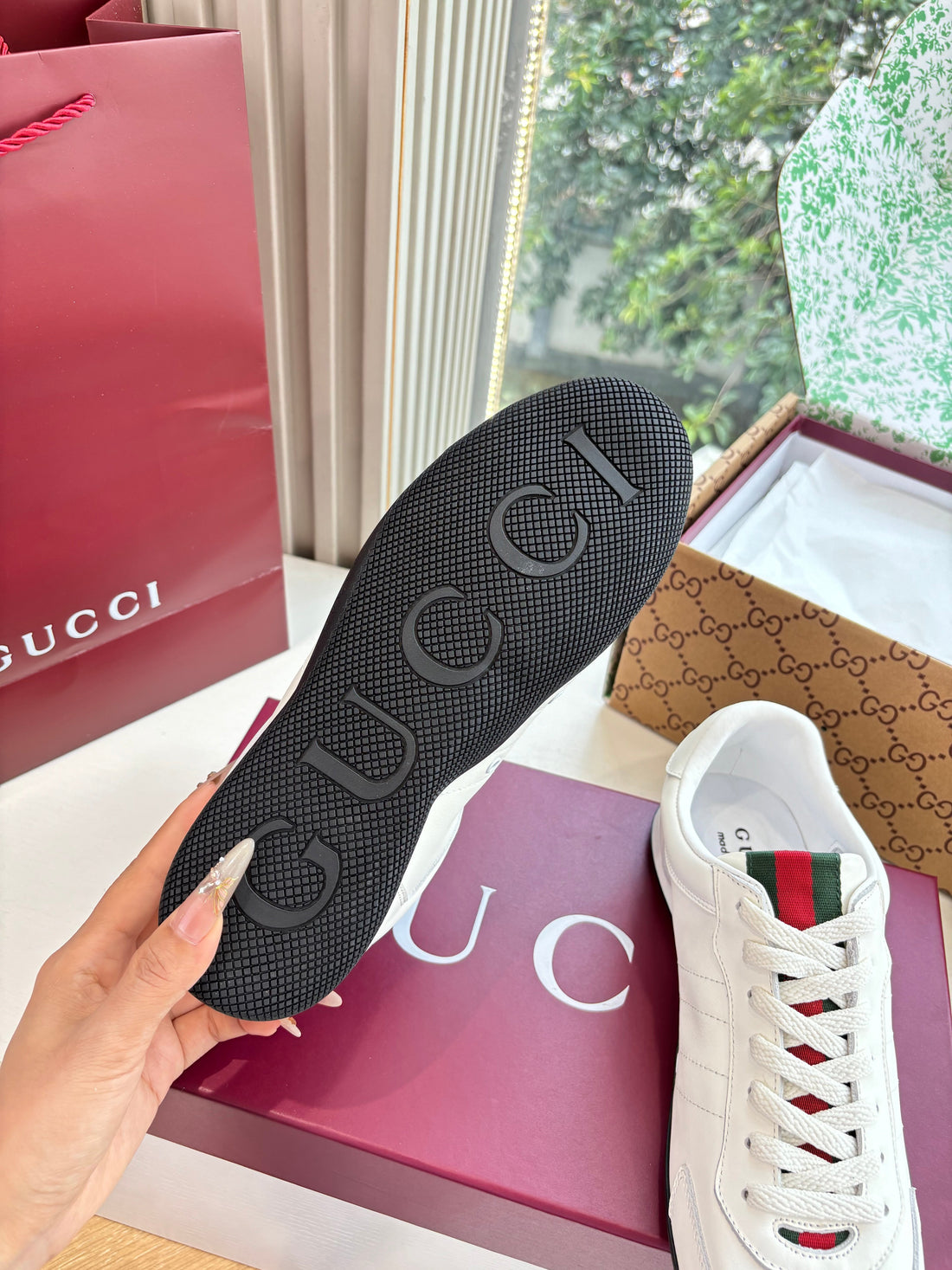 Gucci Shift Damen Sneaker Varianten Schwarzes White Leather 506840