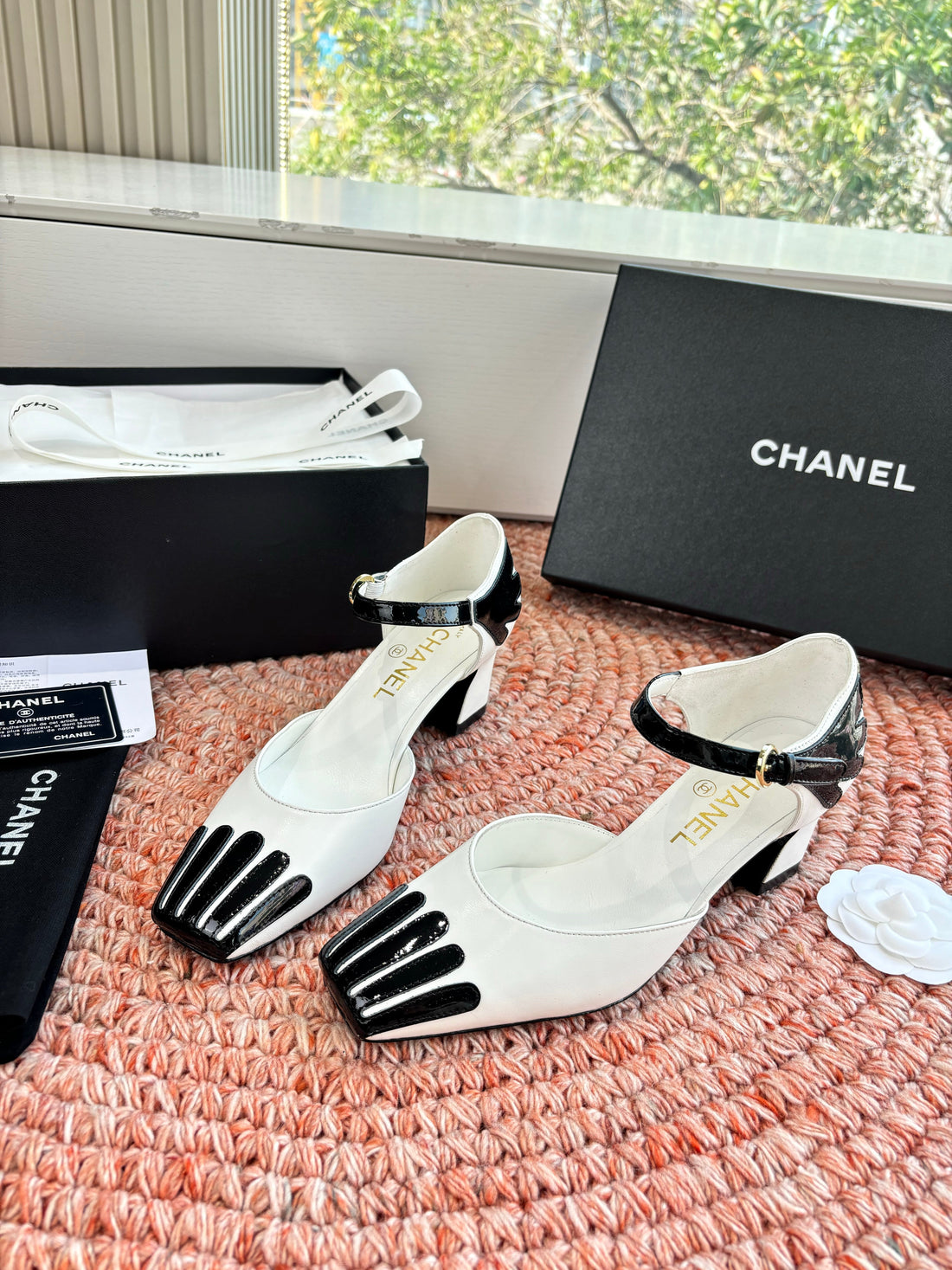 CC 26S Mary Jane Slingback White Sheepskin 648192