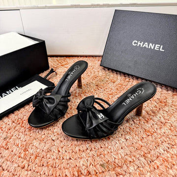 CC 26S Bow Heels Sandals Black Sheepskin 703671