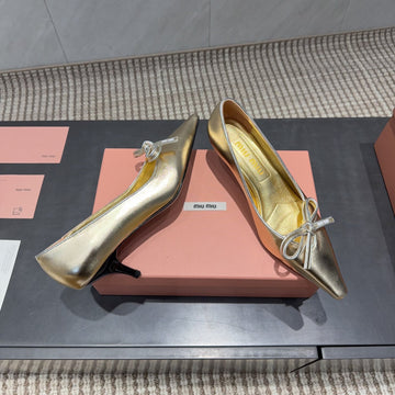 Miu 26S Pointed Toe Pumps 55MM In Gold Calfskin With Bow