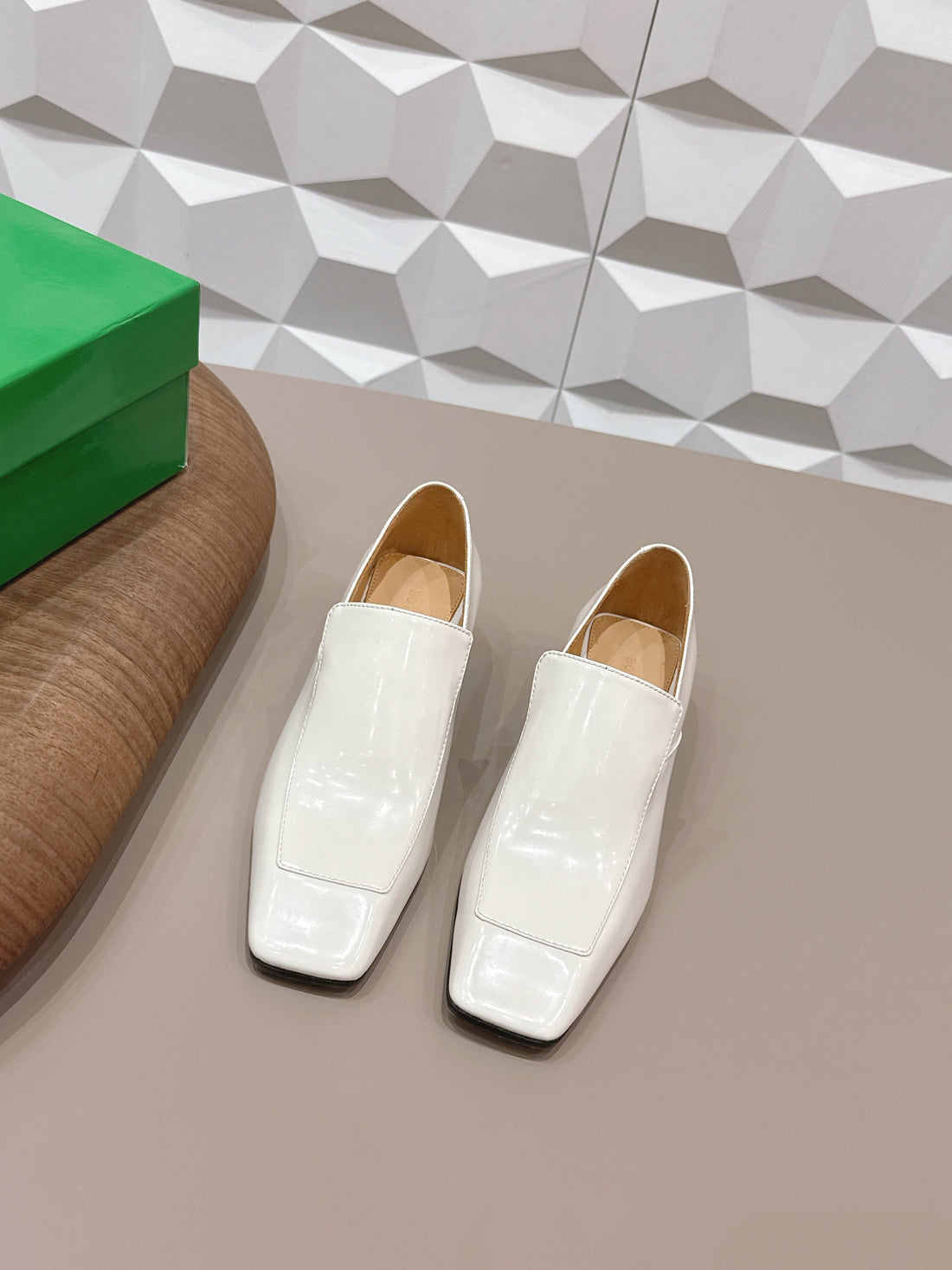 Bv Okinawa Intrecciato Loafer 4CM White Calfskin 613298