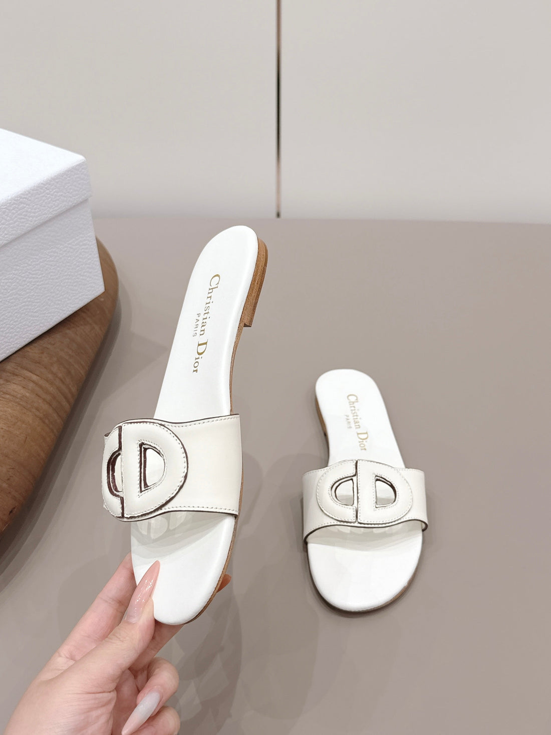CD 26S Round-Toe Slide Sandals White Calfskin 738240