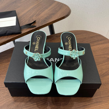 CC 26S Camellia Sandals 4.5cm Light Blue Patent Leather 624227