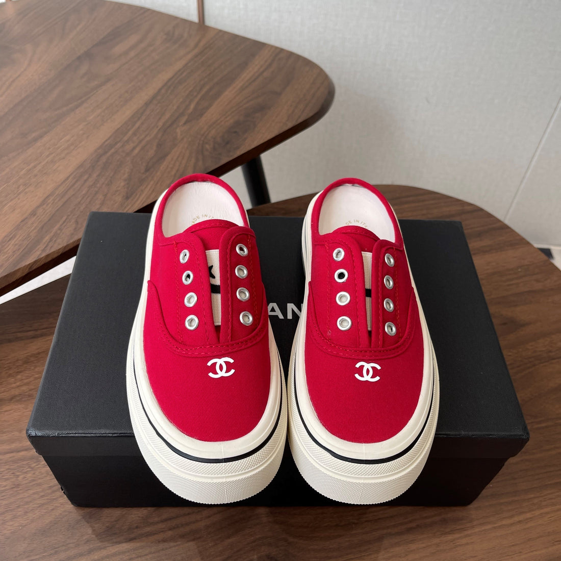 CC 26S Slip-On Platform Red Canvas 727469
