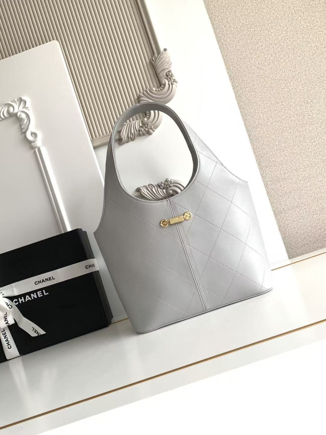 CC 2026 Basket Hobo Bag 35CM Grey Calfskin
