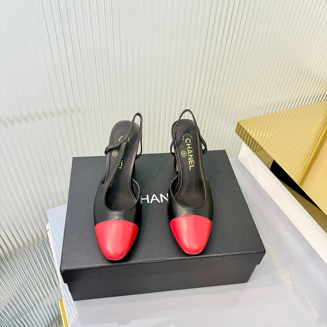 CC 26 Slingback High Heel 9CM Red Black Lambskin 714018