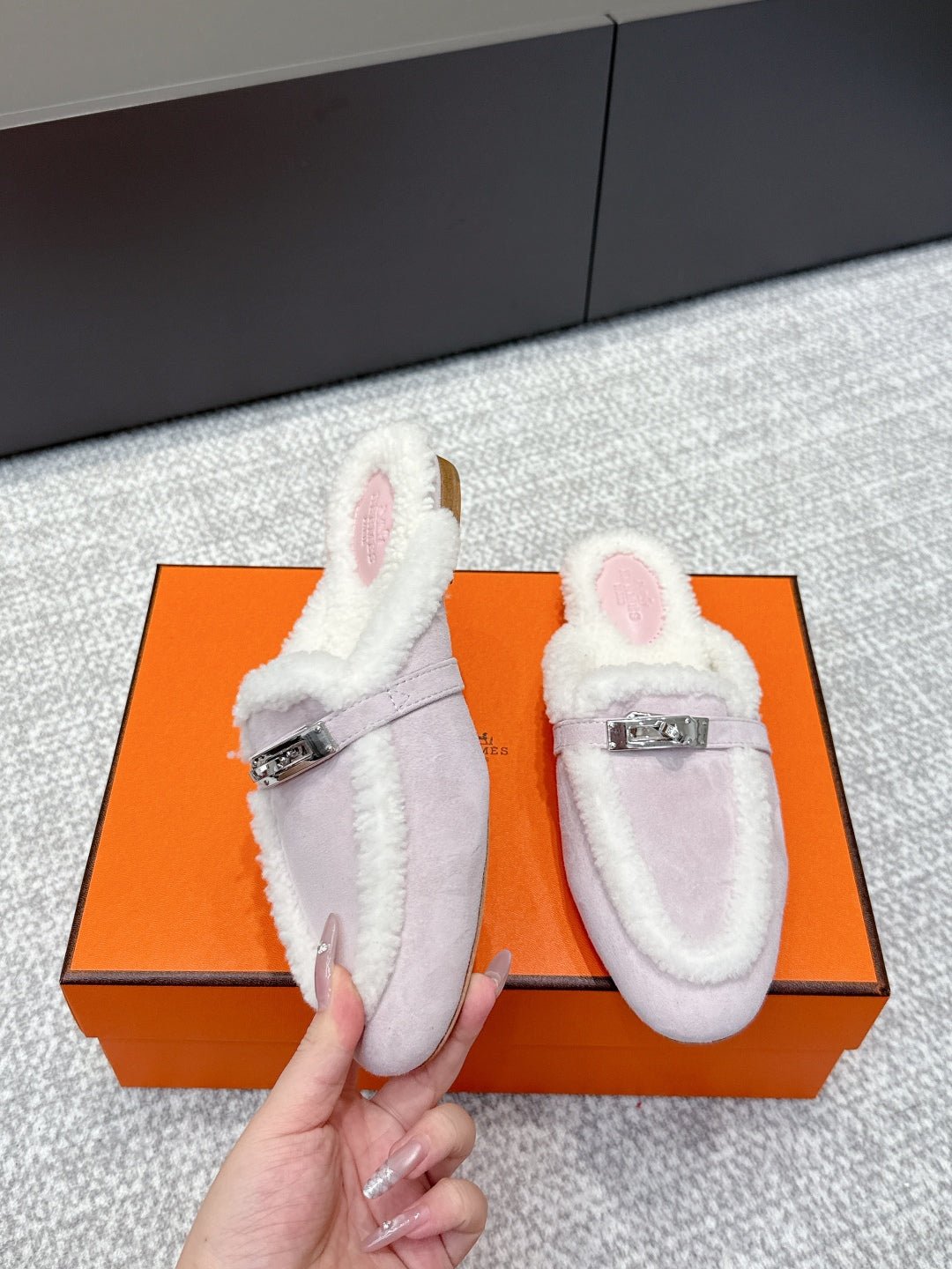 Hm 25SS Oz Mule Light Rose Suede And Shearling 461938