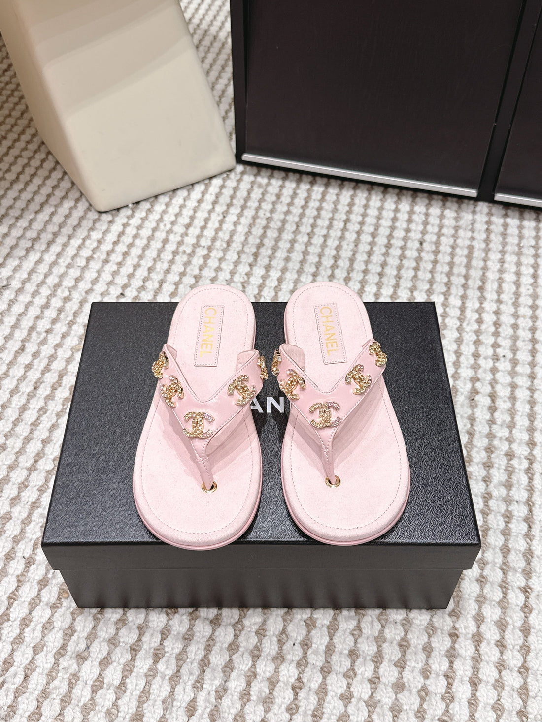 CC 26S Flip-Flop Light Pink Sheepskin 632361