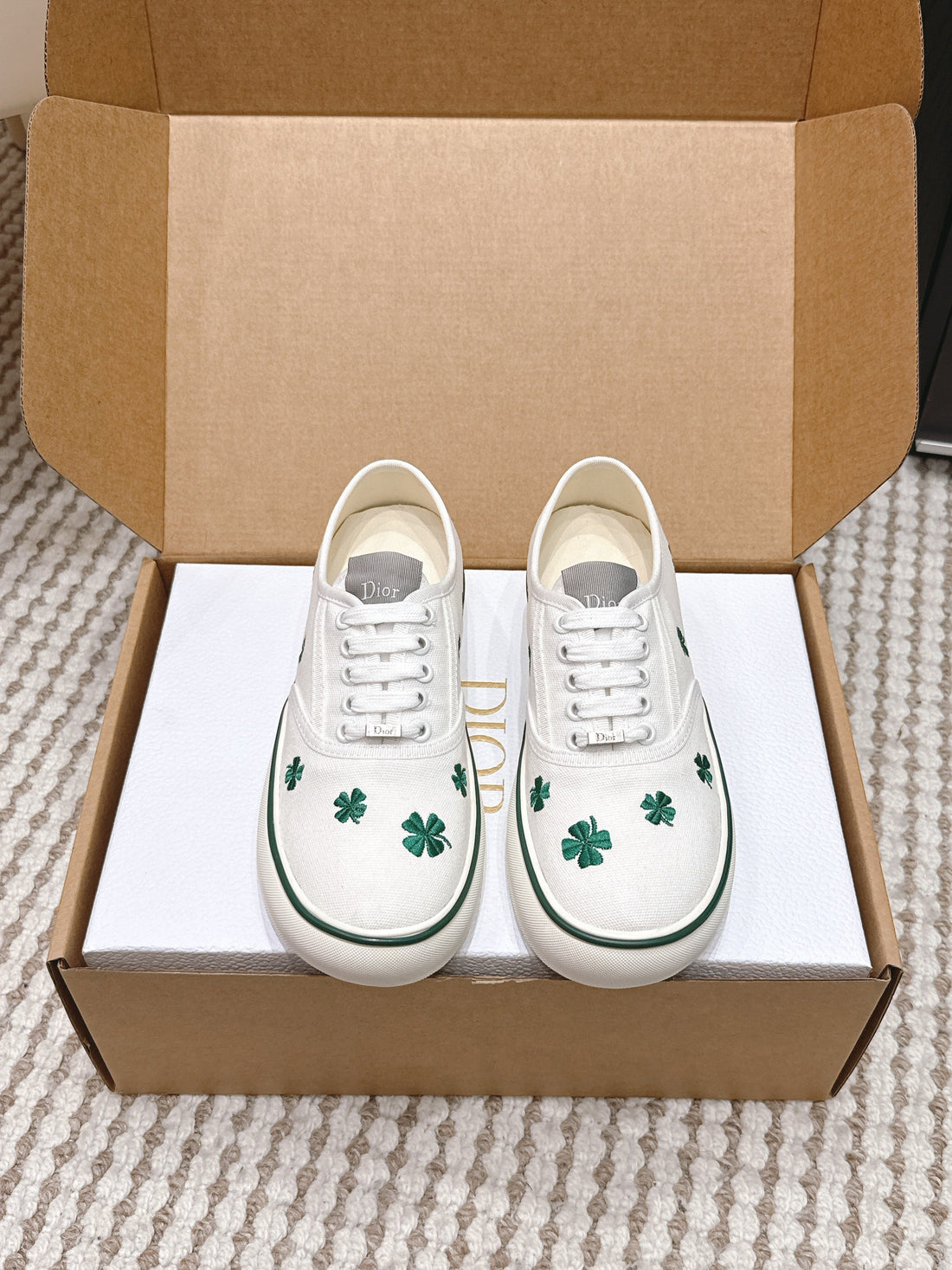 CD Saltwind Sneakers White Four-Leaf Clover Embroidery Canvas 632439