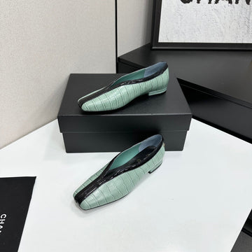 CC 26S Ballet Flats Light Green Glossy Crocodile Embossed Calfskin 743140