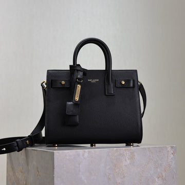 Sac De Jour Nano 22CM Black Grain Cowhide Ghw