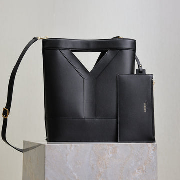 Y Small Bucket 23CM Black Leather