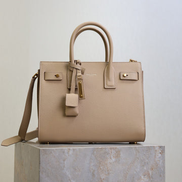 Sac De Jour Nano 26CM Beige Grain Cowhide Ghw